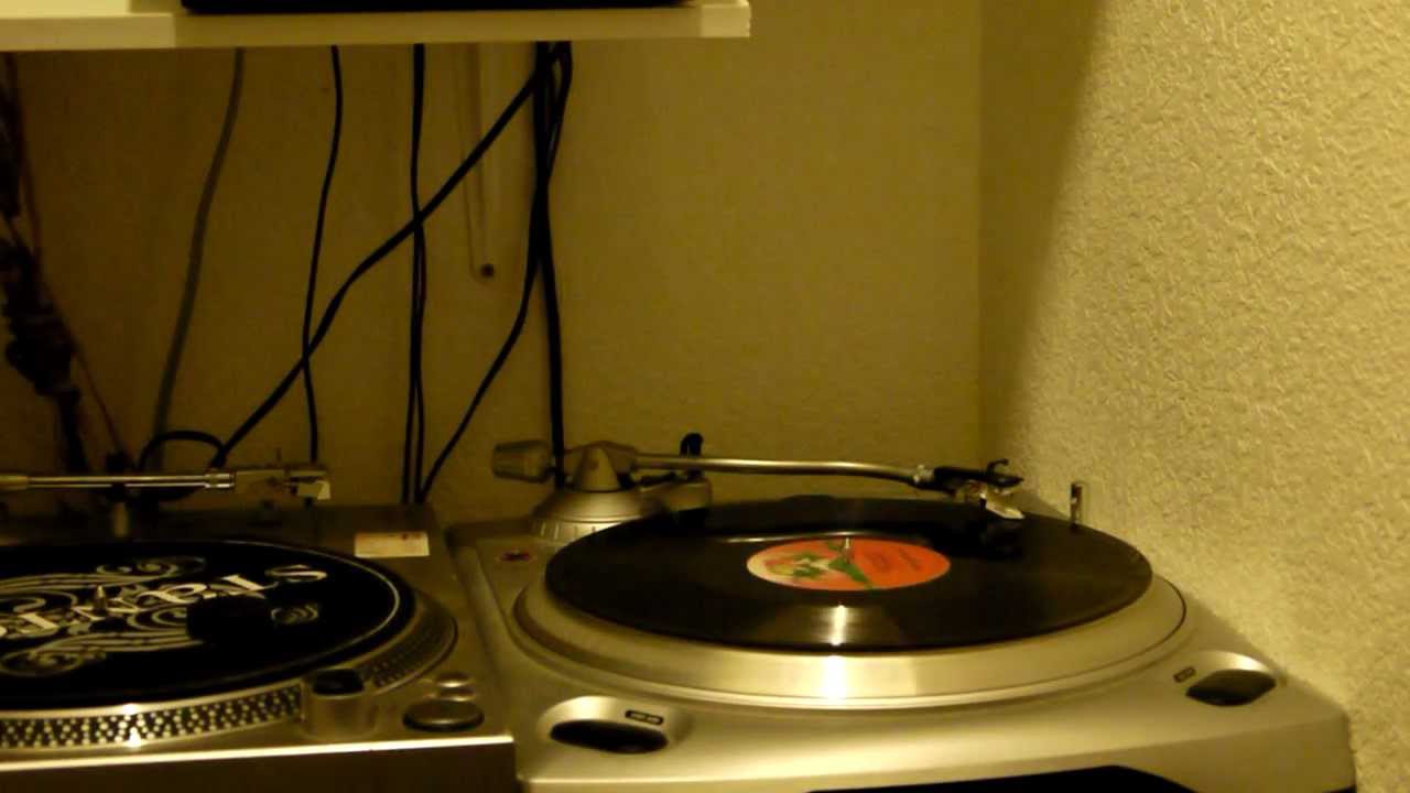 DENNIS BROWN  - Your Love Gotta Hold On Me