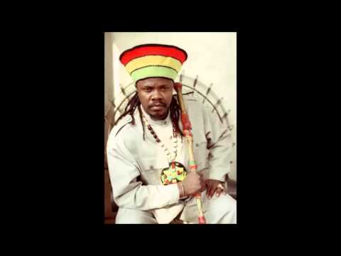 Luciano and Uplifter - She loves me