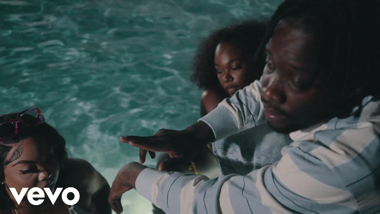 Khardos - Bad Gyal | Official Music Video