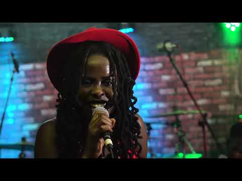 Thelma Hearts & The Stones Band - Lioness EP Live Performance