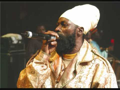 Capleton & Blaine - Light Up Something (Old Cassette Riddim)