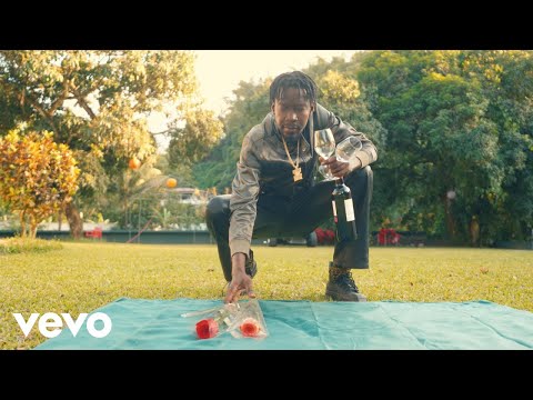 Chi Ching Ching - Tell Me (Official Video)