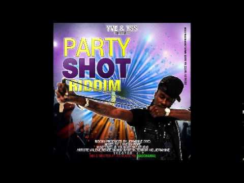 Skinny Banton - Whining On Ah Diva (Grenada soca 2012) Party shot riddim