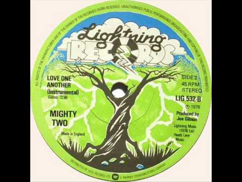 ALTHEA &amp; DONNA - Love One Another + Dub