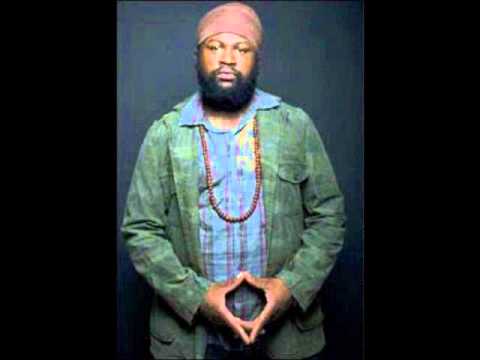 Fantan Mojah - Jah Alone ( Mackavelli Riddim 2011)
