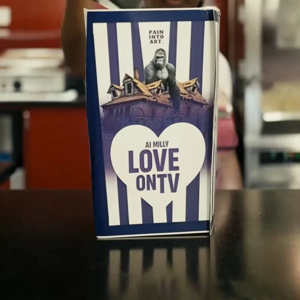 Ai Milly - Love On Tv