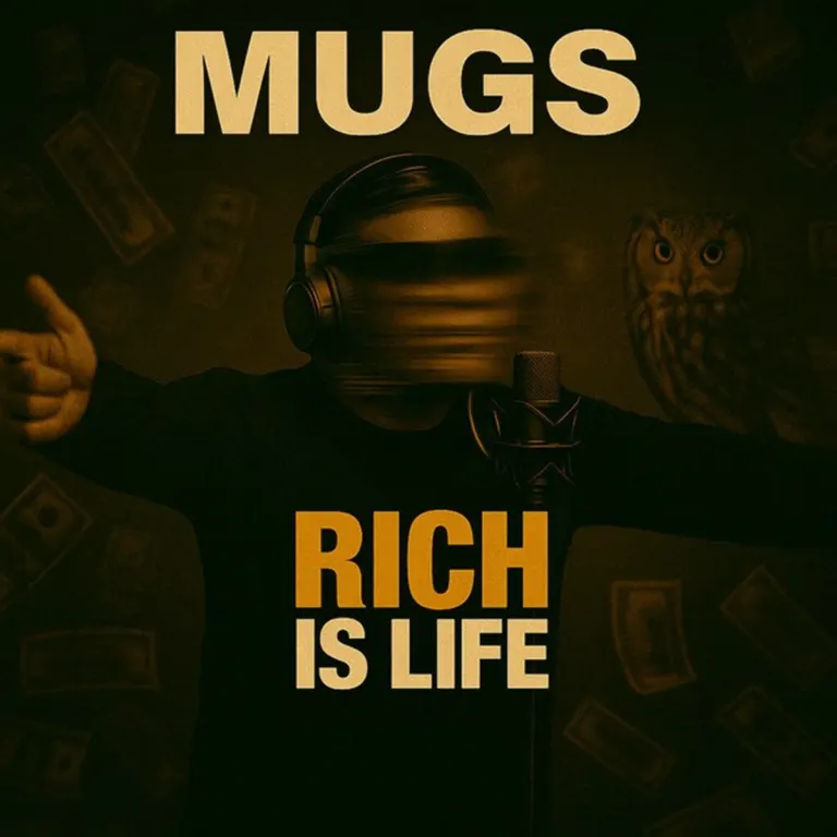 Mugs - Rich Is Life
