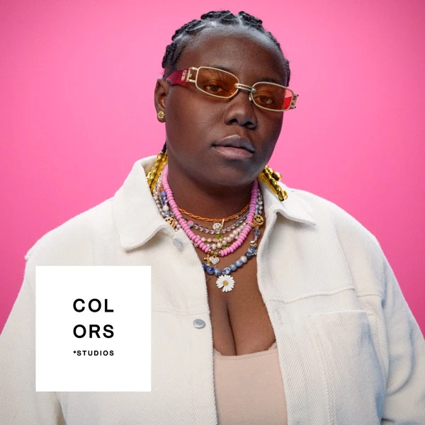 teni - trouble (a colors show)