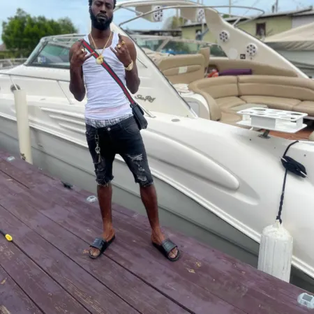 Whispa Di Minista – Ebony Whispa Di Minista - Ebony