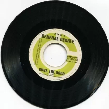 space invaders riddim - maximum sound